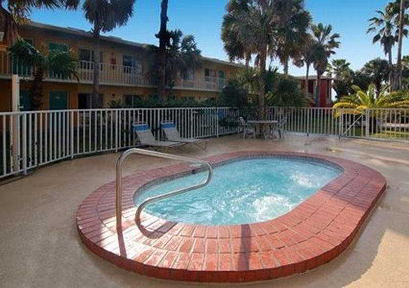 Quality Inn & Suites Eastgate Kissimmee Exterior photo